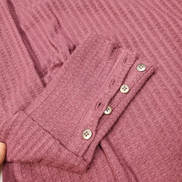 Chaser long sleeve light weight sweater - Picture 3 of 6